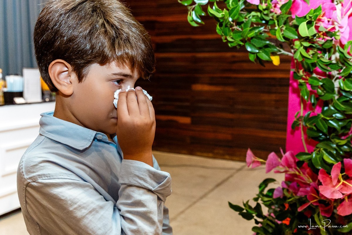 fotografia de Aniversario de adolescente, festa de 15 anos de Isabela no restaurante Nau em Natal, debutante, com homenagem e muito carinho de familiares e amigos.