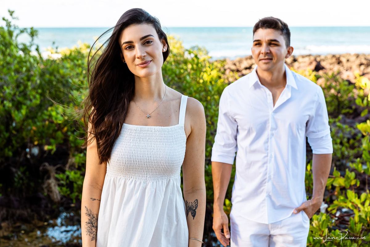Ensaio pre wedding na praia de Tabatinga em Nisia Floresta, casal, amor, pre casamento, ensaio dos noivos, praia, amor, carinho, cumplicidade, fotografia de casamento em natal, ensaio dos noivos, namorados
