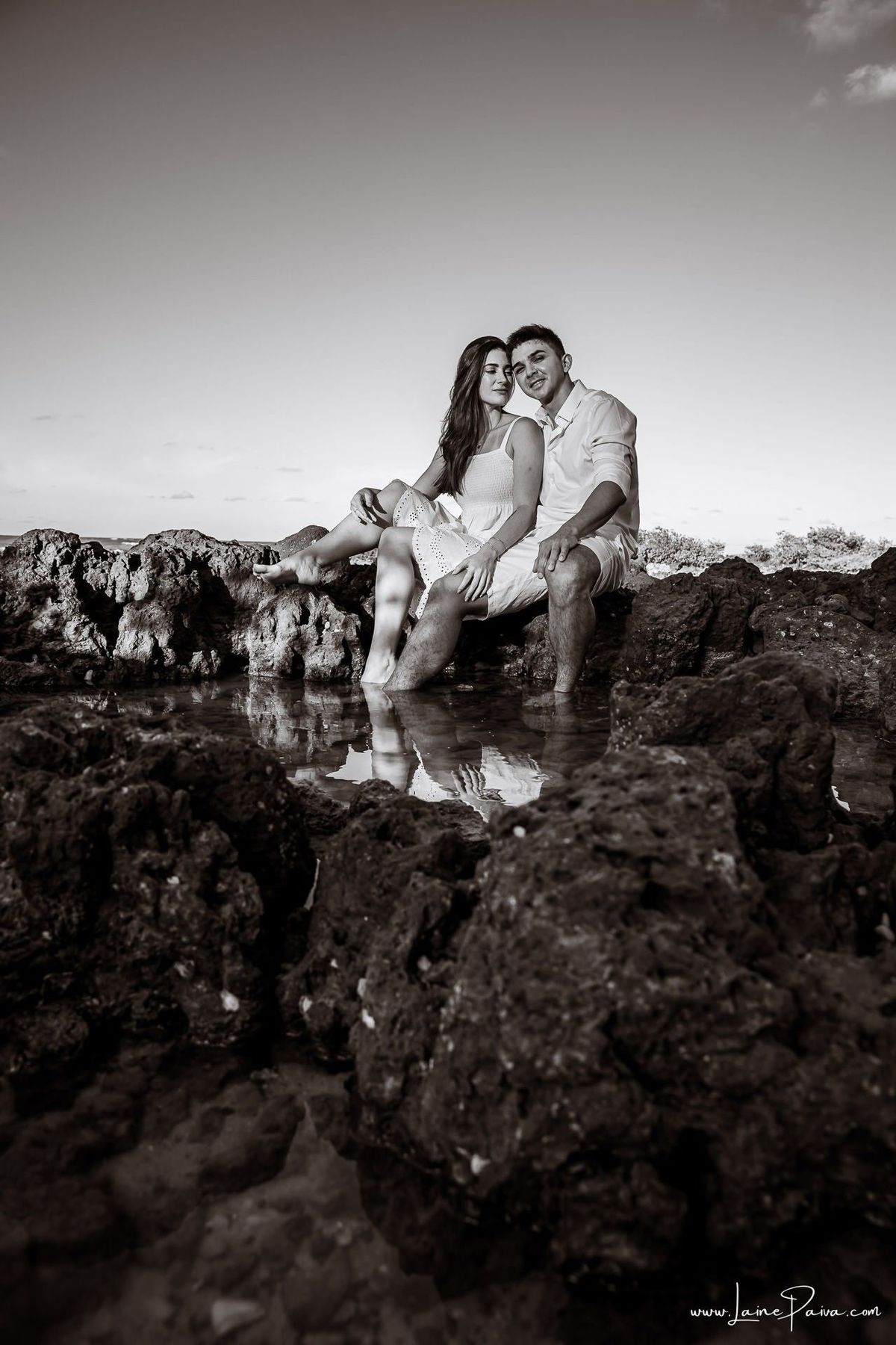 Ensaio pre wedding na praia de Tabatinga em Nisia Floresta, casal, amor, pre casamento, ensaio dos noivos, praia, amor, carinho, cumplicidade, fotografia de casamento em natal, ensaio dos noivos, namorados
