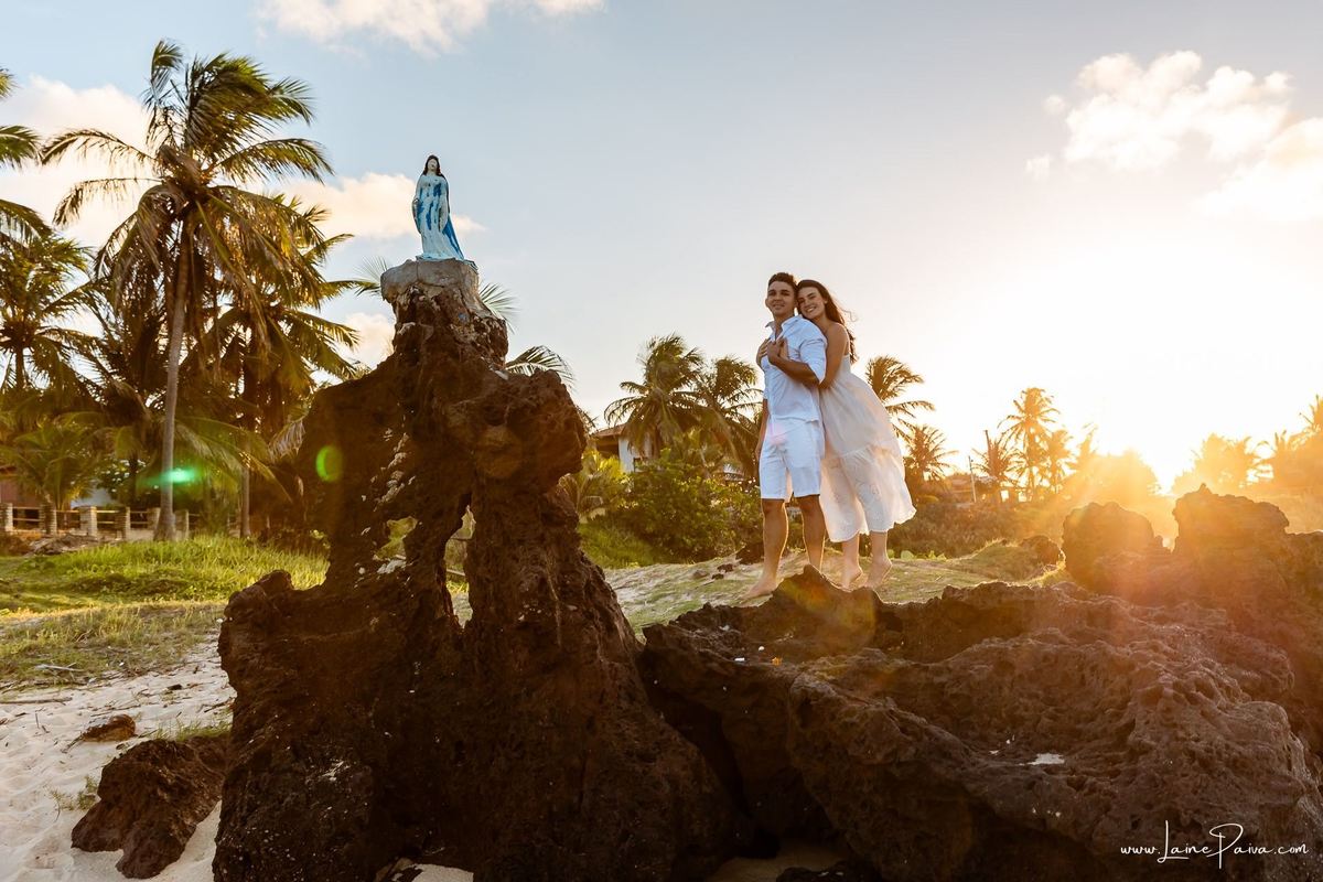 Ensaio pre wedding na praia de Tabatinga em Nisia Floresta, casal, amor, pre casamento, ensaio dos noivos, praia, amor, carinho, cumplicidade, fotografia de casamento em natal, ensaio dos noivos, namorados