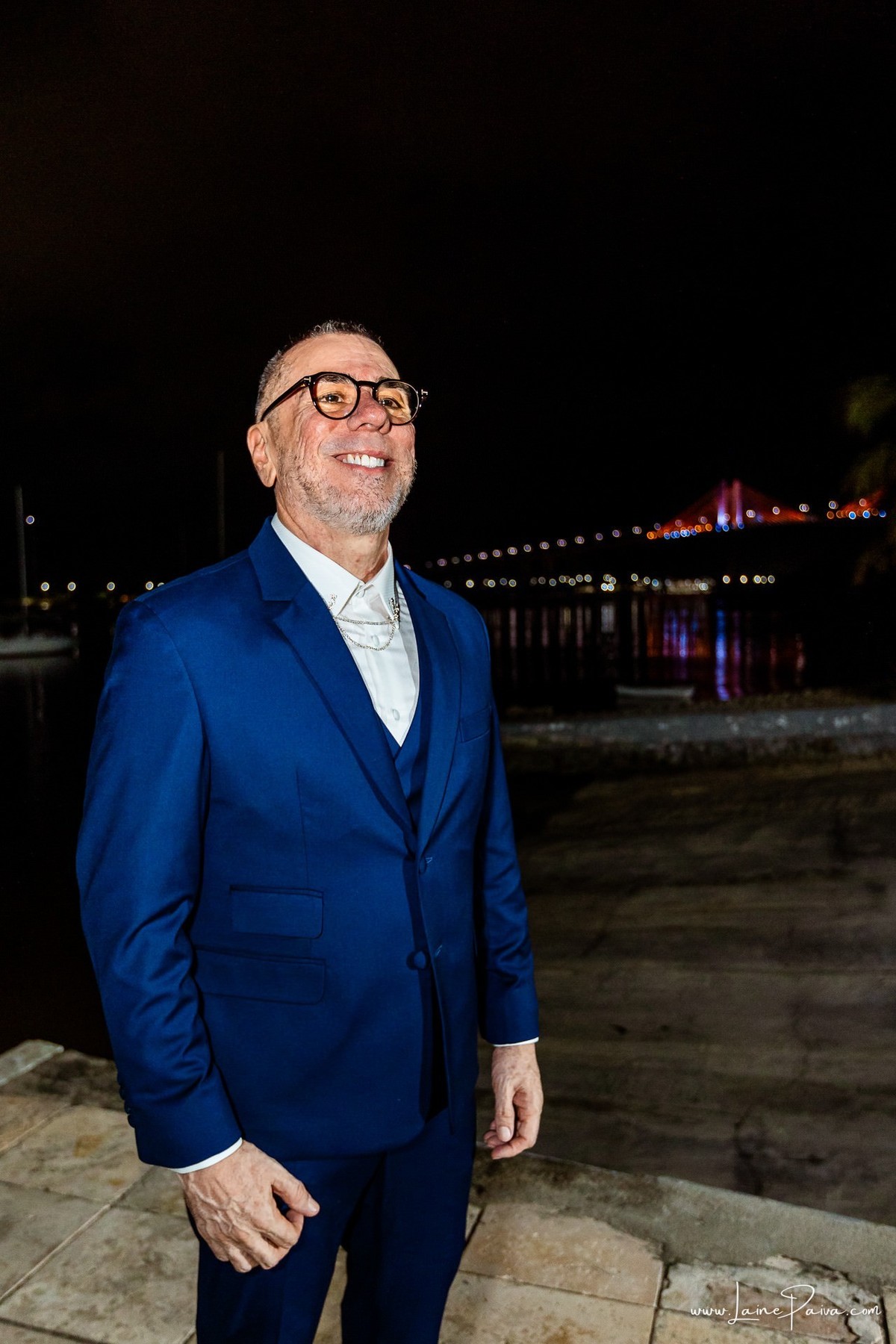 fotografia de Aniversario adulto, festa de 60 anos de Marcelo no Iate Clube em Natal, no fim de tarde com por do sol e a banda de Thiago Novaes, homenagem e muito carinho de familiares e amigos. 