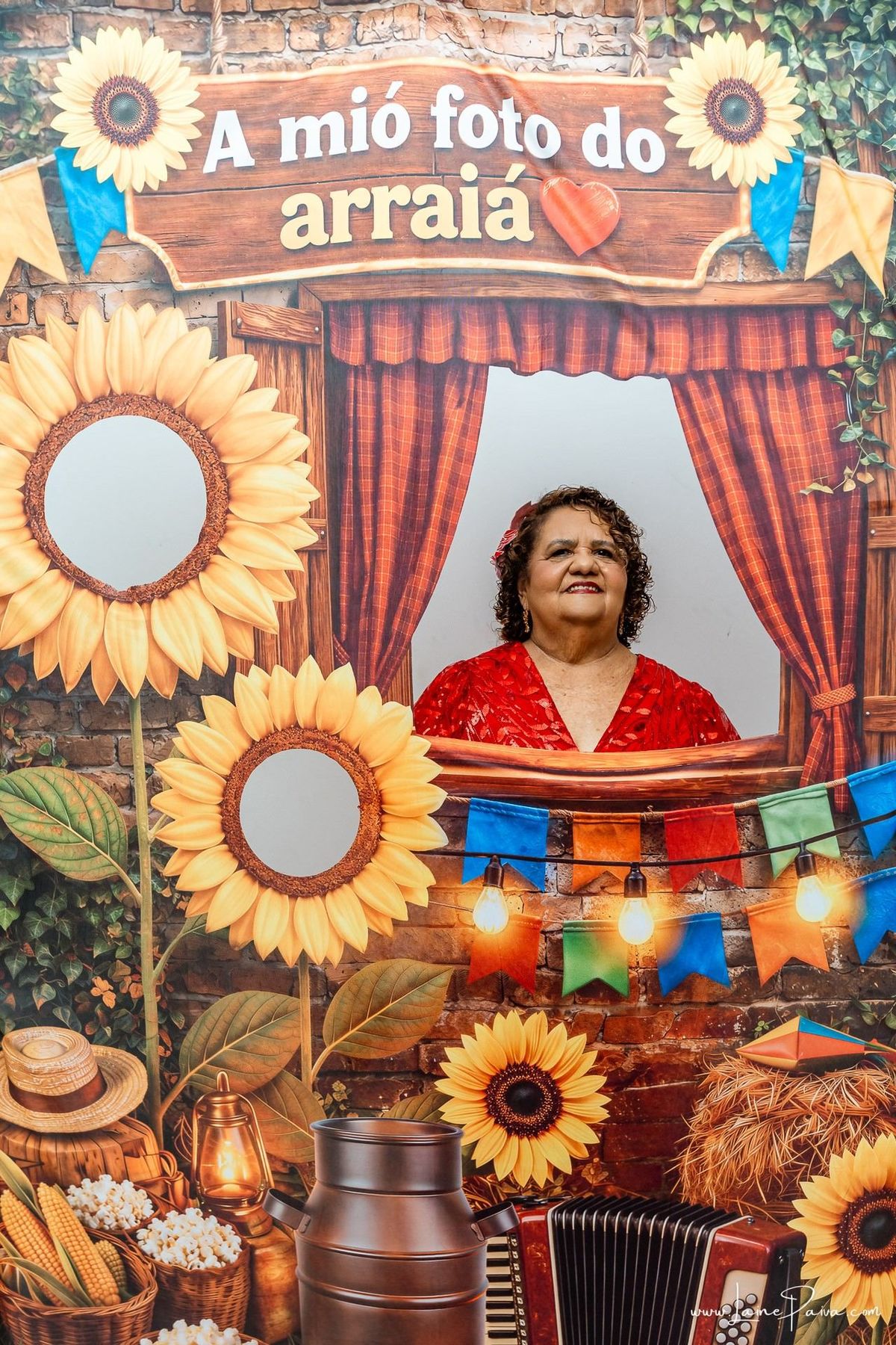 fotografia de Aniversario adulto, festa de 70 anos de Marcelo no condominio Buena Vista em Parnamirim, com tema de festa junina, São João com trio de sanfoneiro, homenagem e muito carinho de familiares e amigos. 
