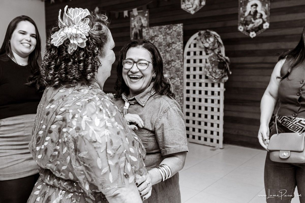 fotografia de Aniversario adulto, festa de 70 anos de Marcelo no condominio Buena Vista em Parnamirim, com tema de festa junina, São João com trio de sanfoneiro, homenagem e muito carinho de familiares e amigos. 