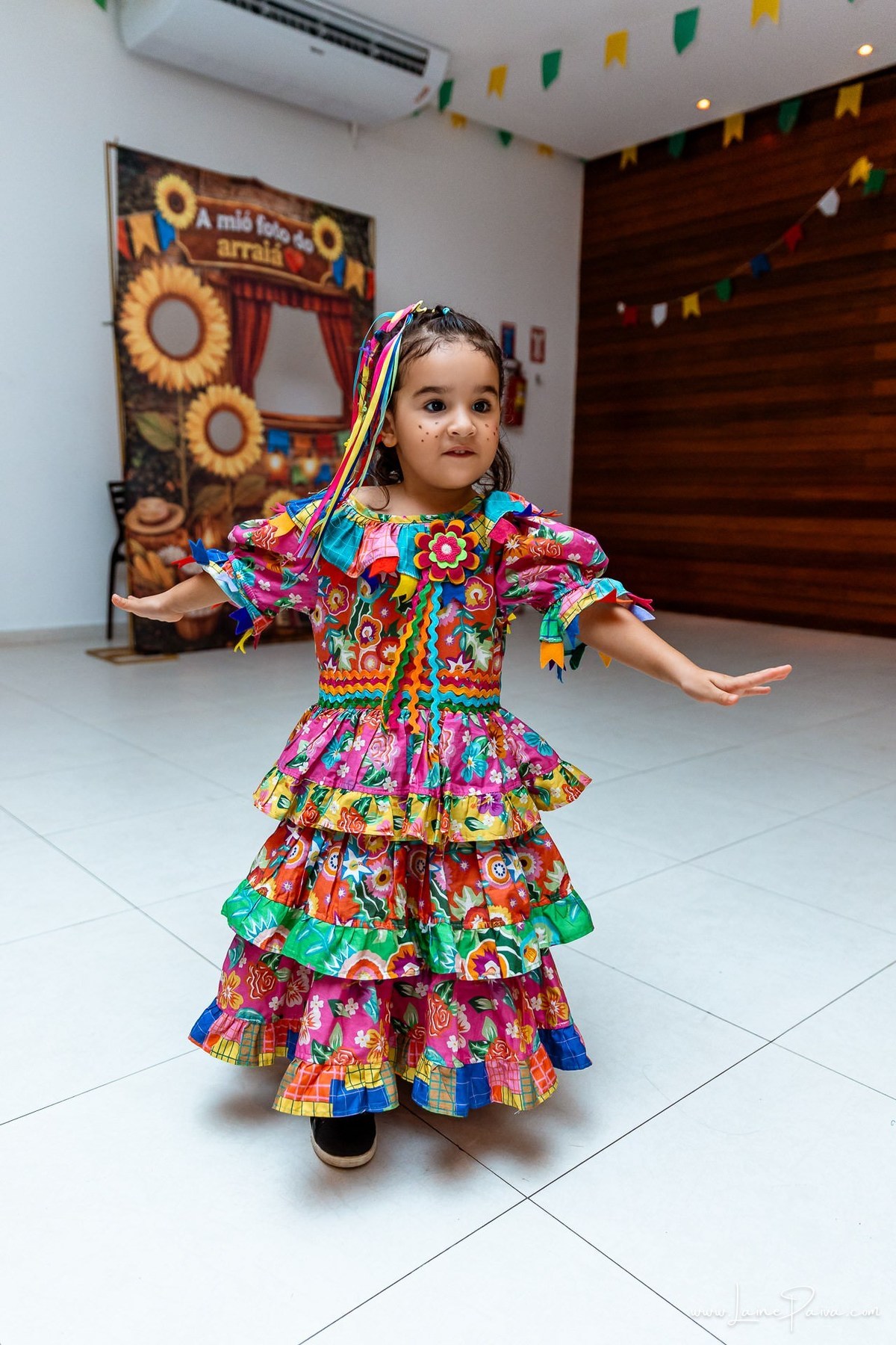 fotografia de Aniversario adulto, festa de 70 anos de Marcelo no condominio Buena Vista em Parnamirim, com tema de festa junina, São João com trio de sanfoneiro, homenagem e muito carinho de familiares e amigos. 