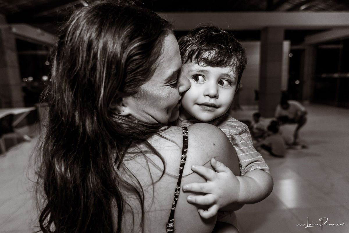 fotografia de Aniversario infantil, festa de 1 ano de Matias no Condomínio Green Club em Parnamirim, com tema minhas aventuras, brincadeiras, música com Tio Fernando, diversão para as crianças e muito carinho de familiares e amigos.