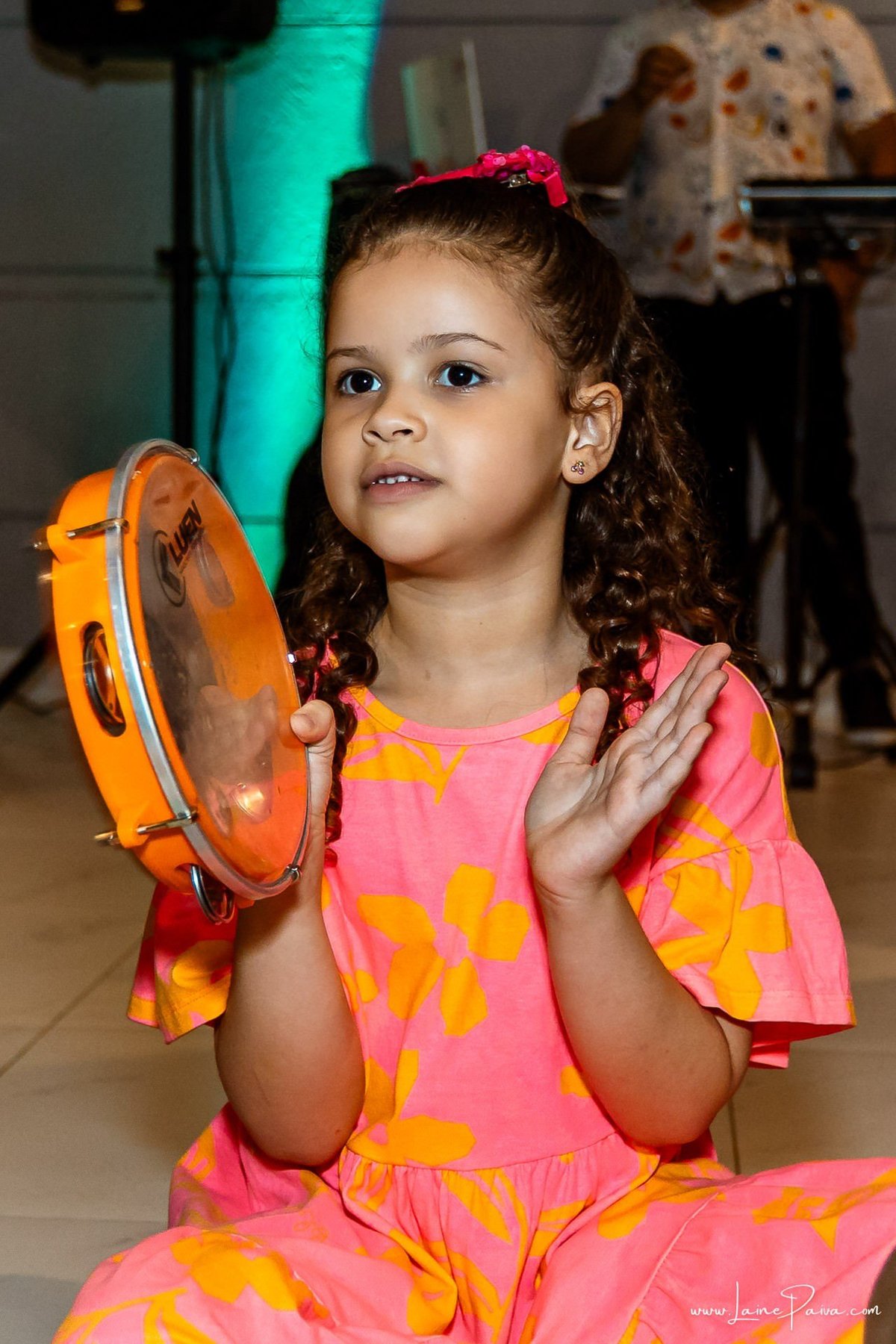 fotografia de Aniversario infantil, festa de 1 ano de Matias no Condomínio Green Club em Parnamirim, com tema minhas aventuras, brincadeiras, música com Tio Fernando, diversão para as crianças e muito carinho de familiares e amigos.