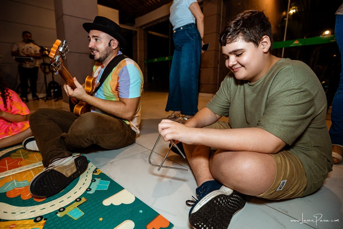 fotografia de Aniversario infantil, festa de 1 ano de Matias no Condomínio Green Club em Parnamirim, com tema minhas aventuras, brincadeiras, música com Tio Fernando, diversão para as crianças e muito carinho de familiares e amigos.