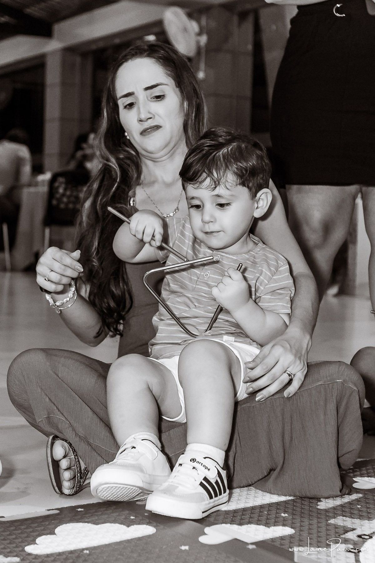 fotografia de Aniversario infantil, festa de 1 ano de Matias no Condomínio Green Club em Parnamirim, com tema minhas aventuras, brincadeiras, música com Tio Fernando, diversão para as crianças e muito carinho de familiares e amigos.