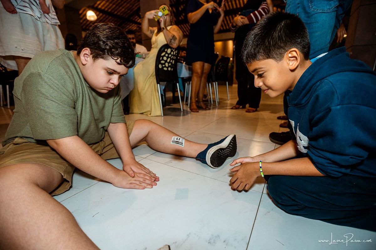 fotografia de Aniversario infantil, festa de 1 ano de Matias no Condomínio Green Club em Parnamirim, com tema minhas aventuras, brincadeiras, música com Tio Fernando, diversão para as crianças e muito carinho de familiares e amigos.