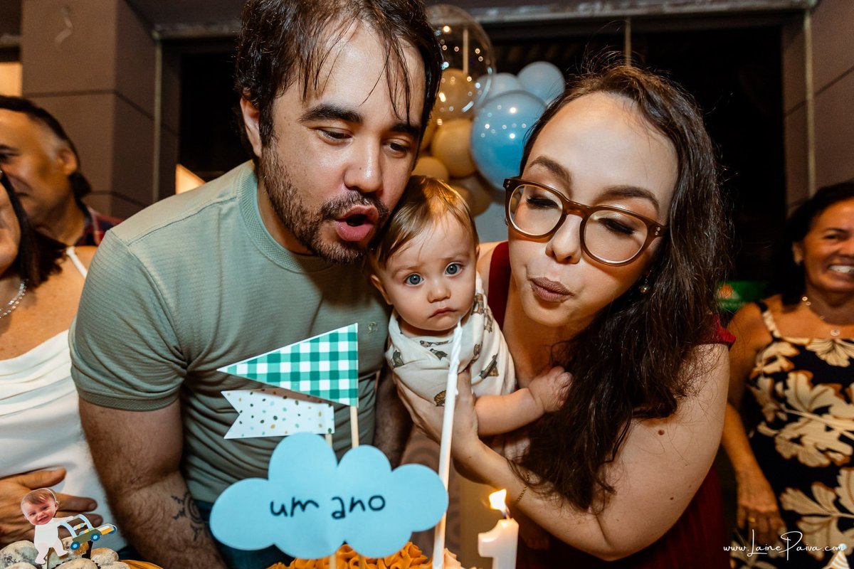 fotografia de Aniversario infantil, festa de 1 ano de Matias no Condomínio Green Club em Parnamirim, com tema minhas aventuras, brincadeiras, música com Tio Fernando, diversão para as crianças e muito carinho de familiares e amigos.