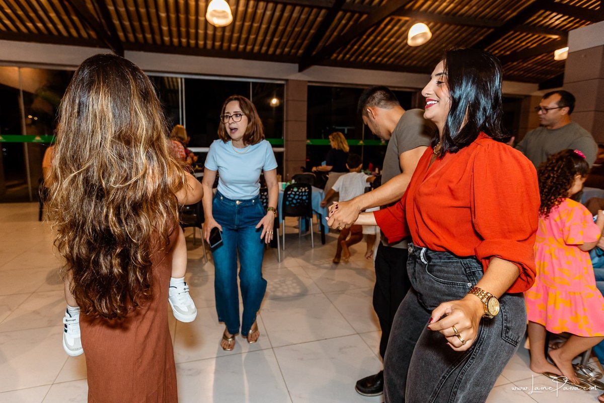 fotografia de Aniversario infantil, festa de 1 ano de Matias no Condomínio Green Club em Parnamirim, com tema minhas aventuras, brincadeiras, música com Tio Fernando, diversão para as crianças e muito carinho de familiares e amigos.