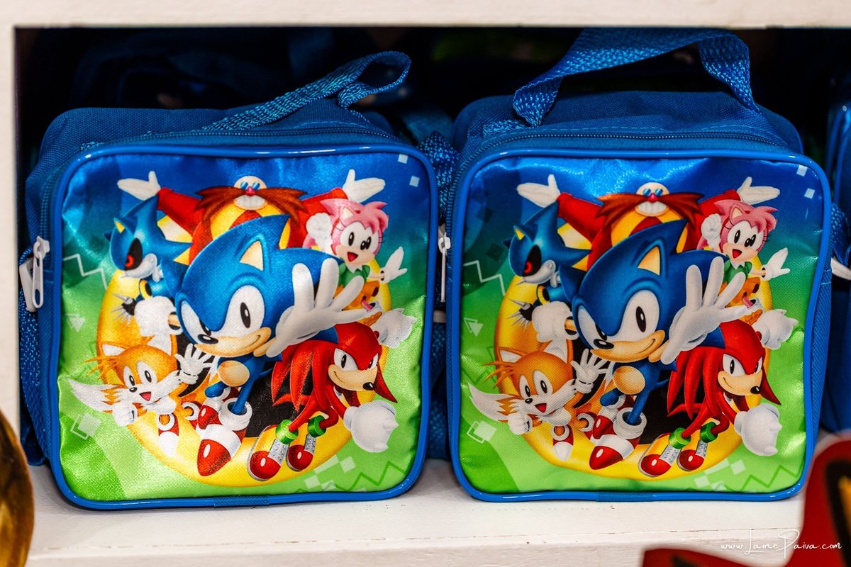 fotografia de Aniversario infantil, festa de 4 anos de Bernardo no Viva Park de Ponta Negra em Natal, com tema Sonic, brincadeiras, piscina de bolinhas, cama elásticas, diversão para as crianças e muito carinho de familiares e amigos, fotografo infantil
