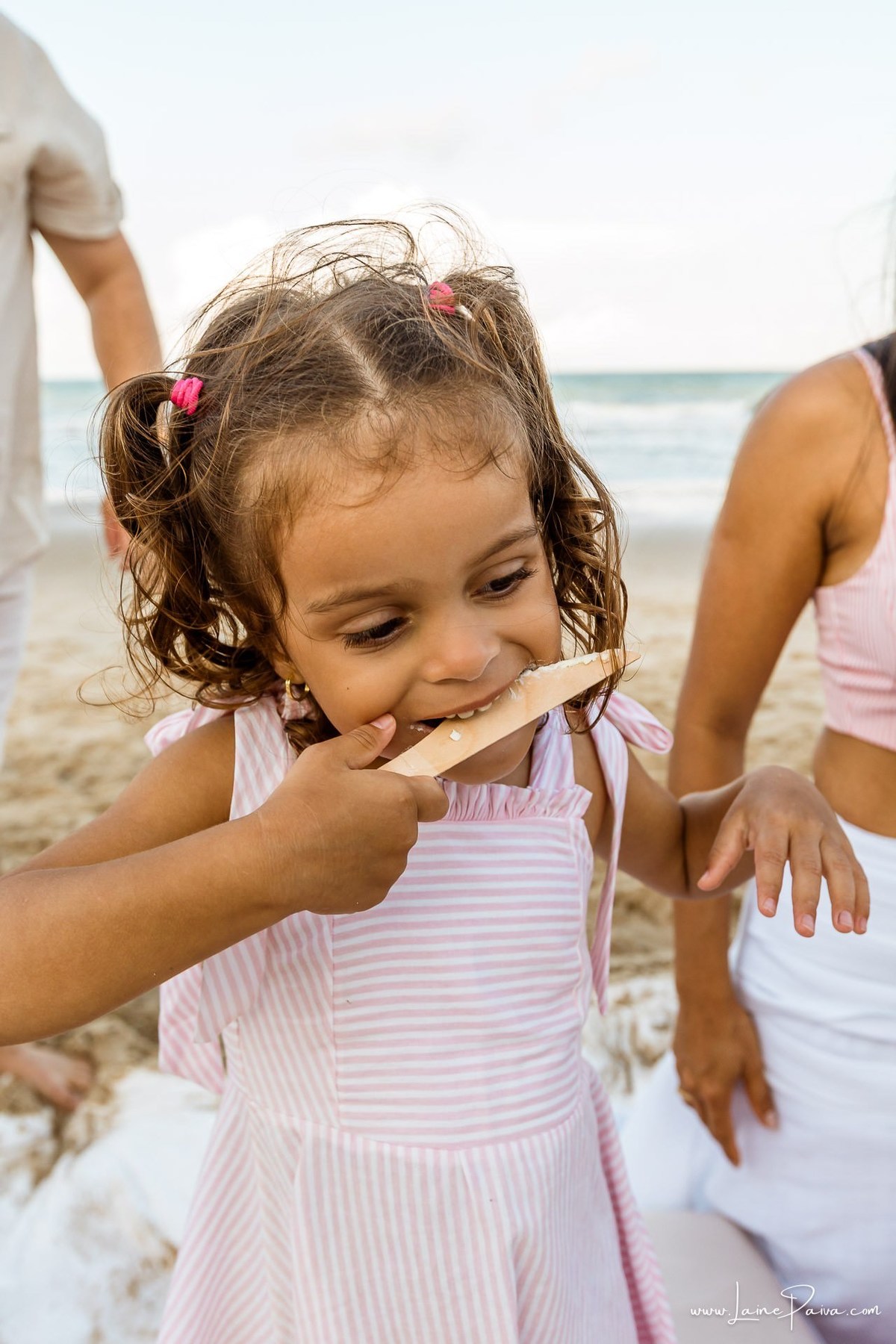 ensaio familia, na praia, ponta negra, via costeira, wish resort, natal, rn, aniversario, pique nique, 3 anos, Ensaio externo, fotografia de familia, maternidade,