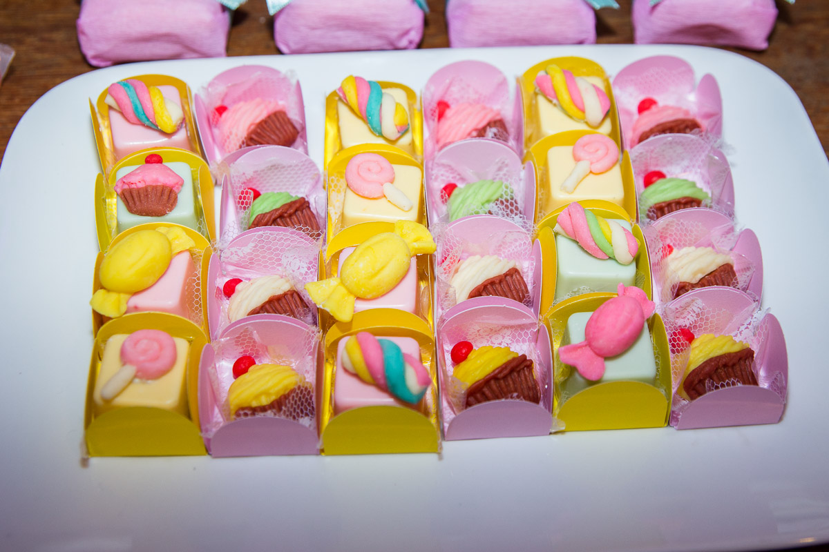 doces em formato de bombons