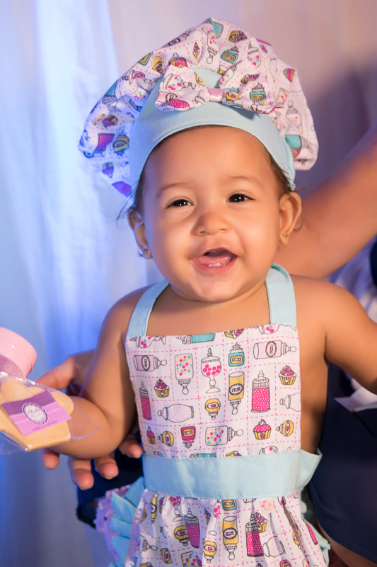 aniversariante sorrindo pra foto