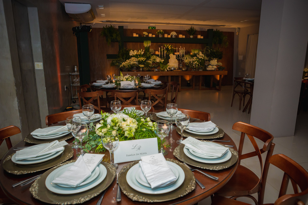 mesa da noiva do casamento na recepção do Yolla Gourmet