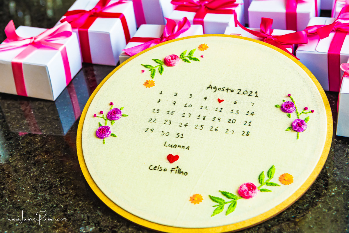 bastidor com data e bem casados em casamento civil no 4º oficio de notas cartório CIdade Jardim em Natal/RN