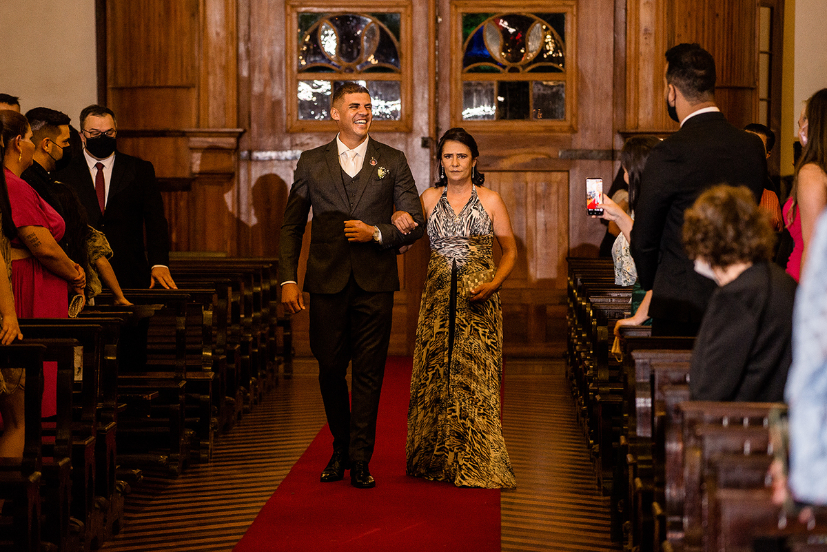 casamento, estudio marie, casamento em mg, wedding dress, weddig day, igreja são francisco são joao del rei, parque de exposições sjdr, igreja historica, vestido de madrinha igual, wedding ideas, inspiration photographes, fotos de casamento, bride