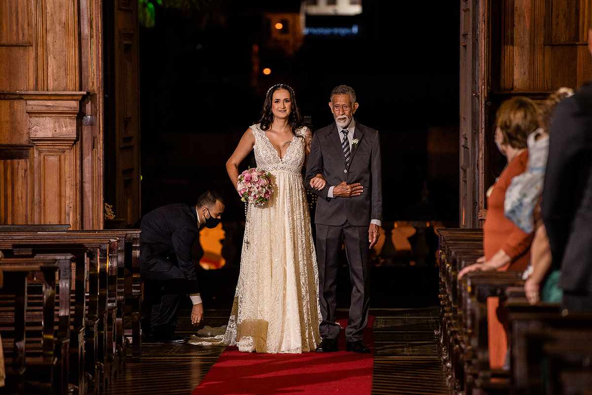 casamento, estudio marie, casamento em mg, wedding dress, weddig day, igreja são francisco são joao del rei, parque de exposições sjdr, igreja historica, vestido de madrinha igual, wedding ideas, inspiration photographes, fotos de casamento, bride