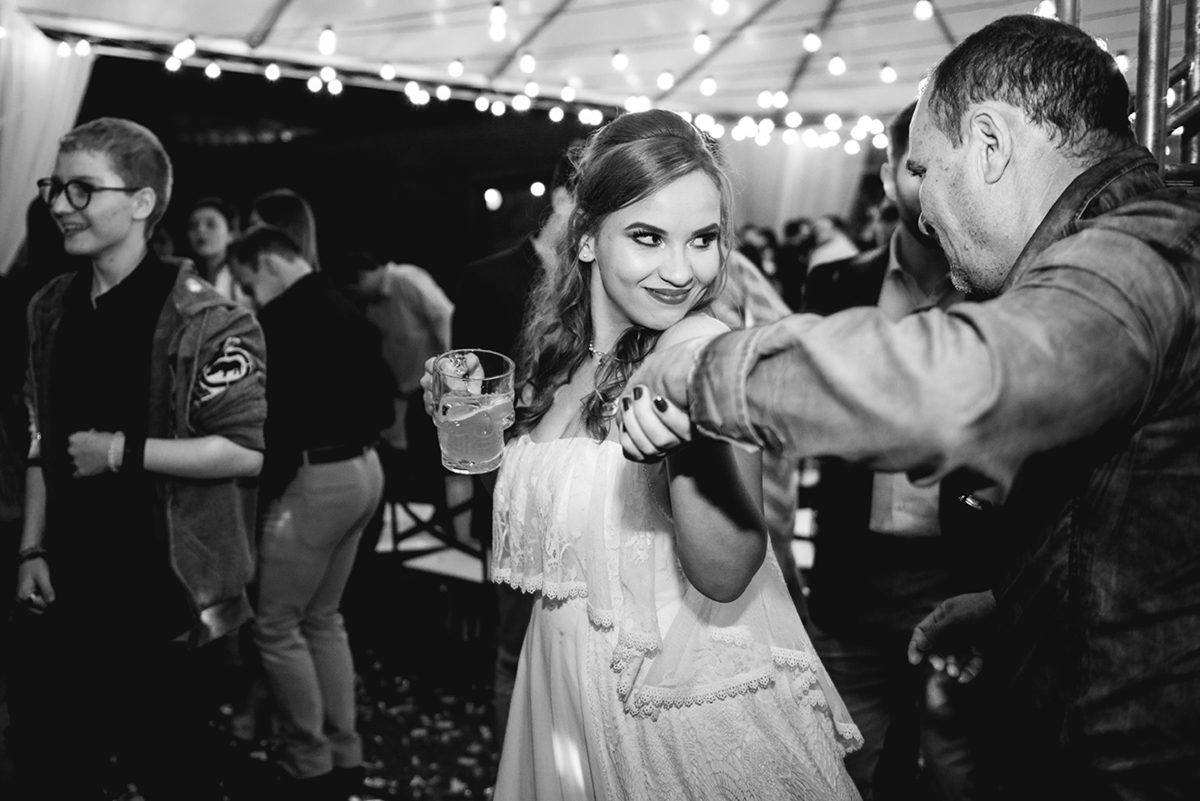 casando em mg, reserva cachoeira cala boca, casando ao ar livre, estúdio marie, casamento no campo, wedding day, making of noiva ruiva, vou casar, virei noiva, noiva de bota, vestido de noiva, wedding ideas, inspirations