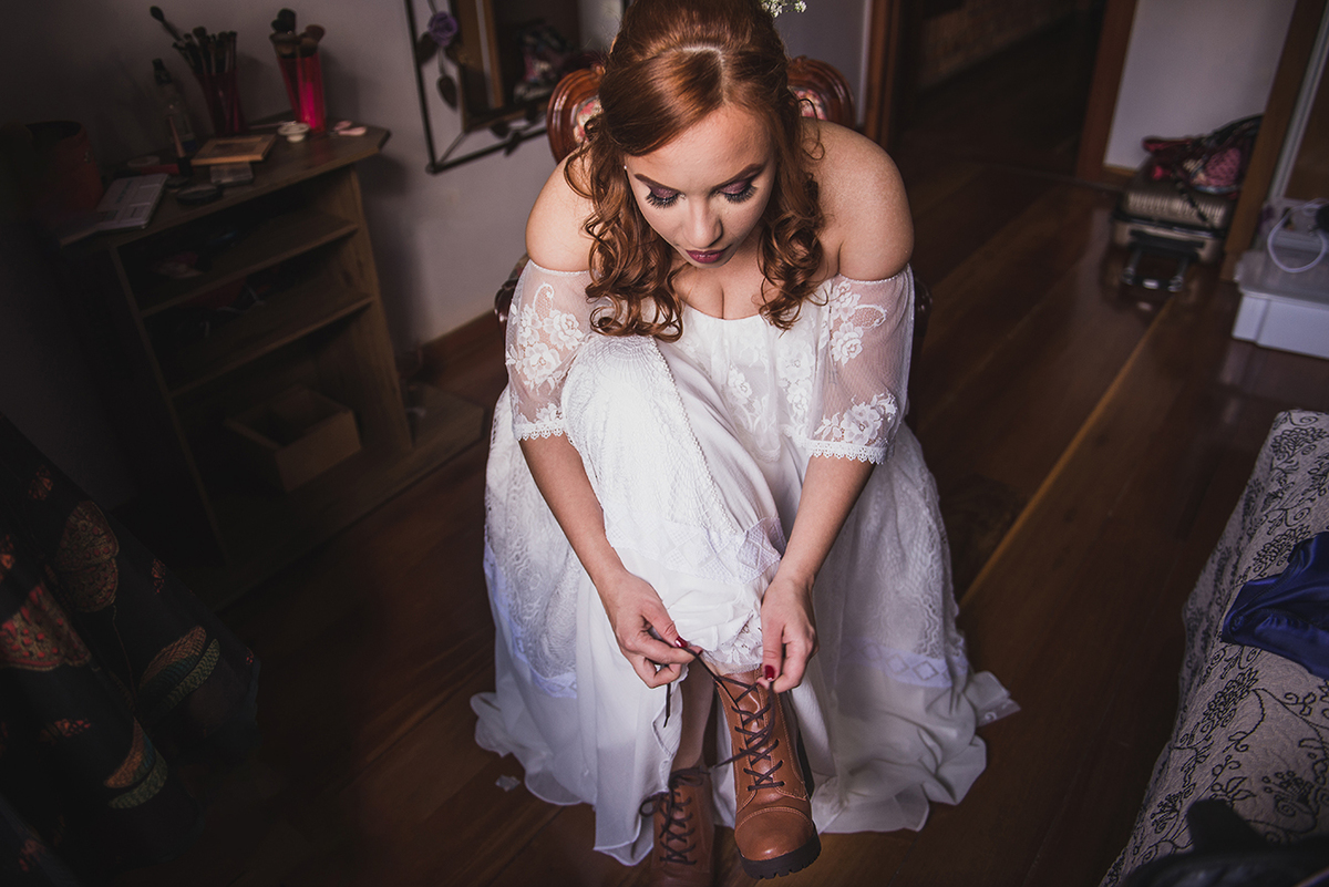 casando em mg, reserva cachoeira cala boca, casando ao ar livre, estúdio marie, casamento no campo, wedding day, making of noiva ruiva, vou casar, virei noiva, noiva de bota, vestido de noiva, wedding ideas, inspirations