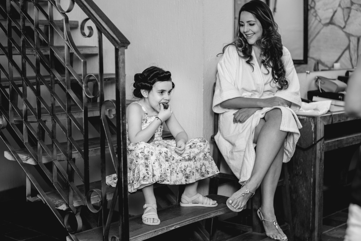 casando em mg, casando em tiradentes, igreja matriz de santo antonio, vestido de noiva, penteado de noiva morena, buque, wedding, making of