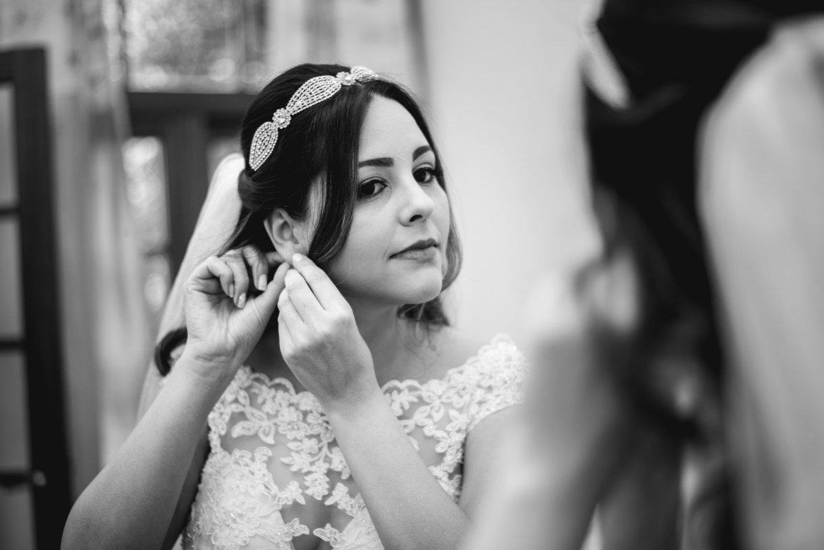 casando em mg, casando em tiradentes, igreja matriz de santo antonio, vestido de noiva, penteado de noiva morena, buque, wedding, making of