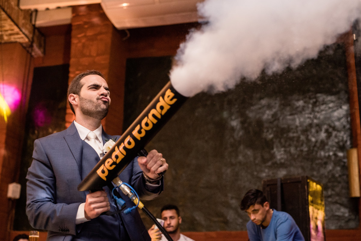 casando em mg, casando em tiradentes, igreja matriz de santo antonio, vestido de noiva, penteado de noiva morena, buque, wedding, making of