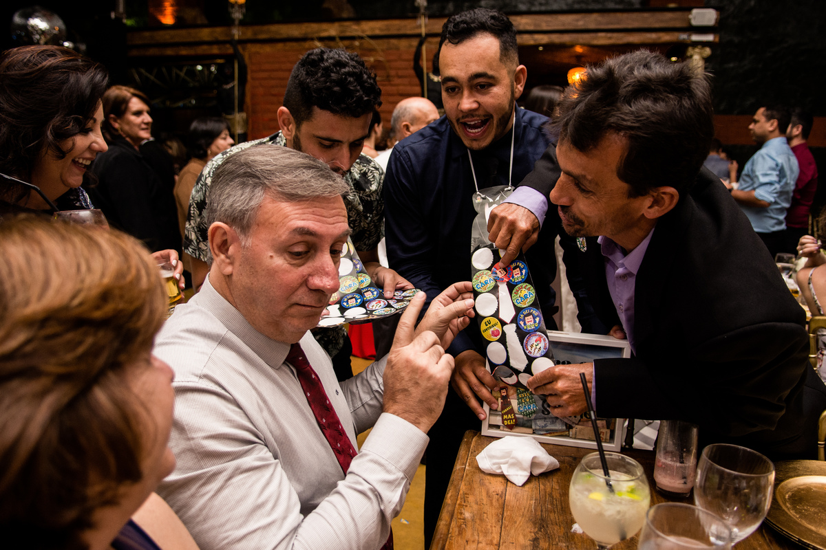 casando em mg, casando em tiradentes, igreja matriz de santo antonio, vestido de noiva, penteado de noiva morena, buque, wedding, making of