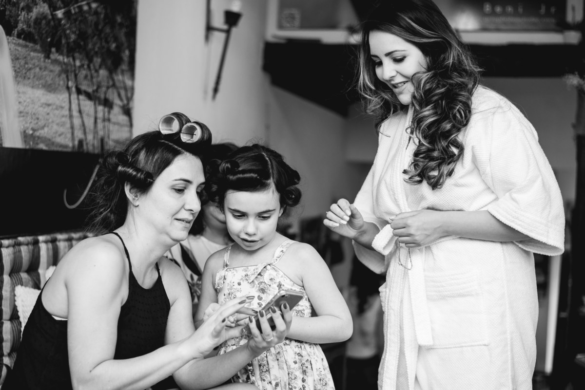 casando em mg, casando em tiradentes, igreja matriz de santo antonio, vestido de noiva, penteado de noiva morena, buque, wedding, making of