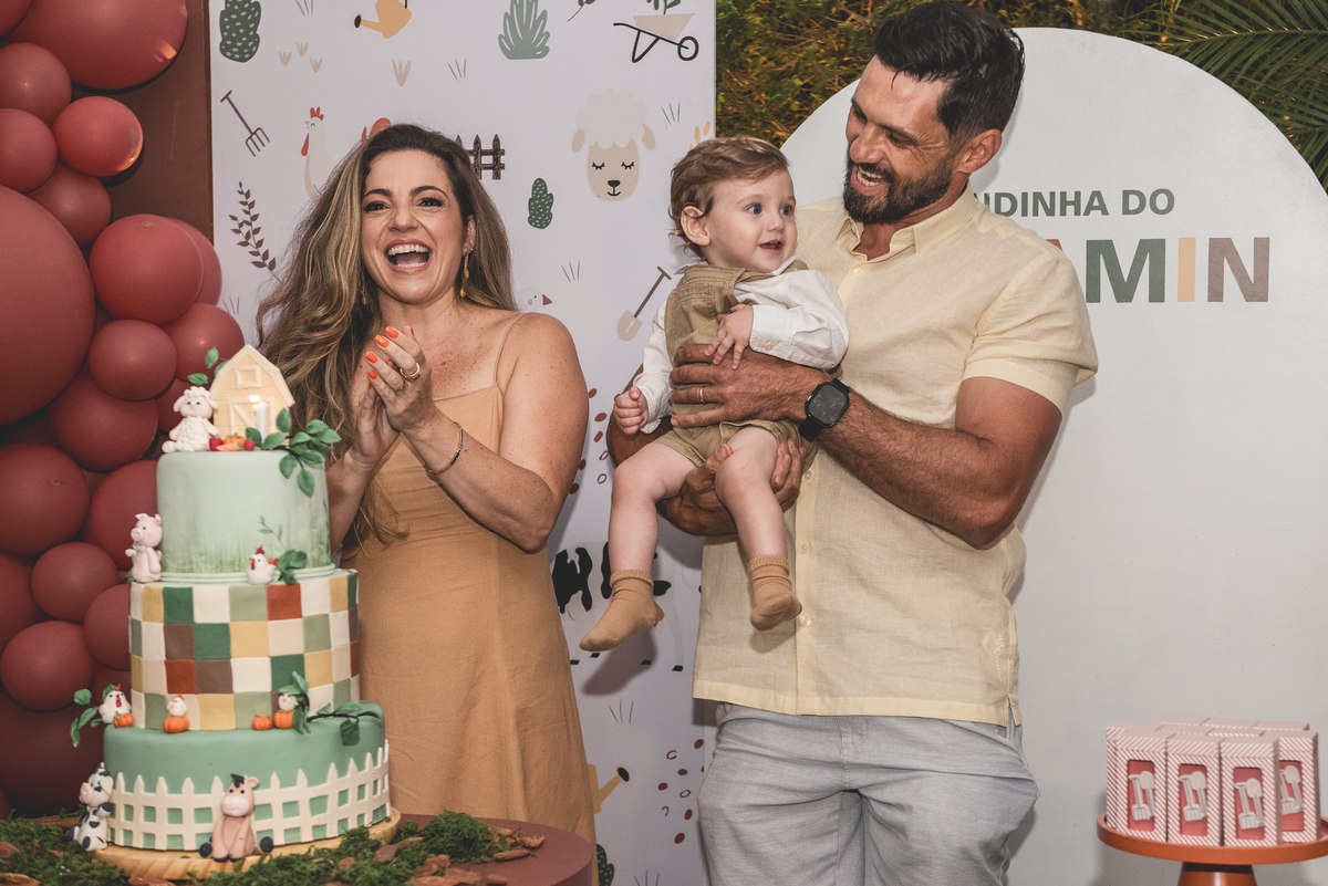 aniversário infantil, decoração fazendinha, um aninho, aniversário ao ar livre, estúdio Marie, fotografia infantil, decoração minimalista