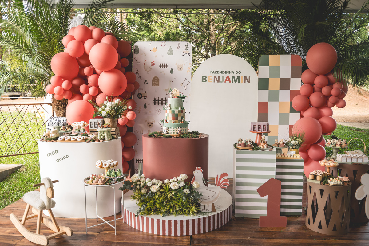 aniversário infantil, decoração fazendinha, um aninho, aniversário ao ar livre, estúdio Marie, fotografia infantil, decoração minimalista