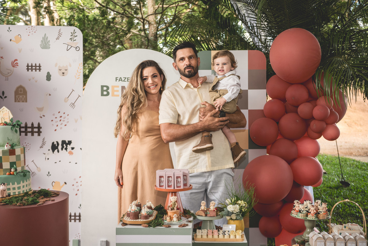 aniversário infantil, decoração fazendinha, um aninho, aniversário ao ar livre, estúdio Marie, fotografia infantil, decoração minimalista