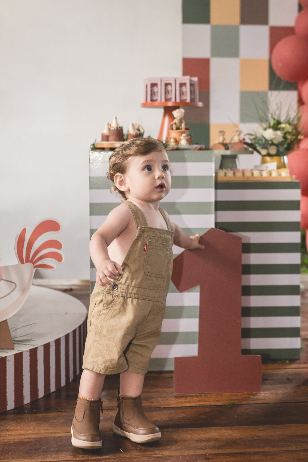 aniversário infantil, decoração fazendinha, um aninho, aniversário ao ar livre, estúdio Marie, fotografia infantil, decoração minimalista