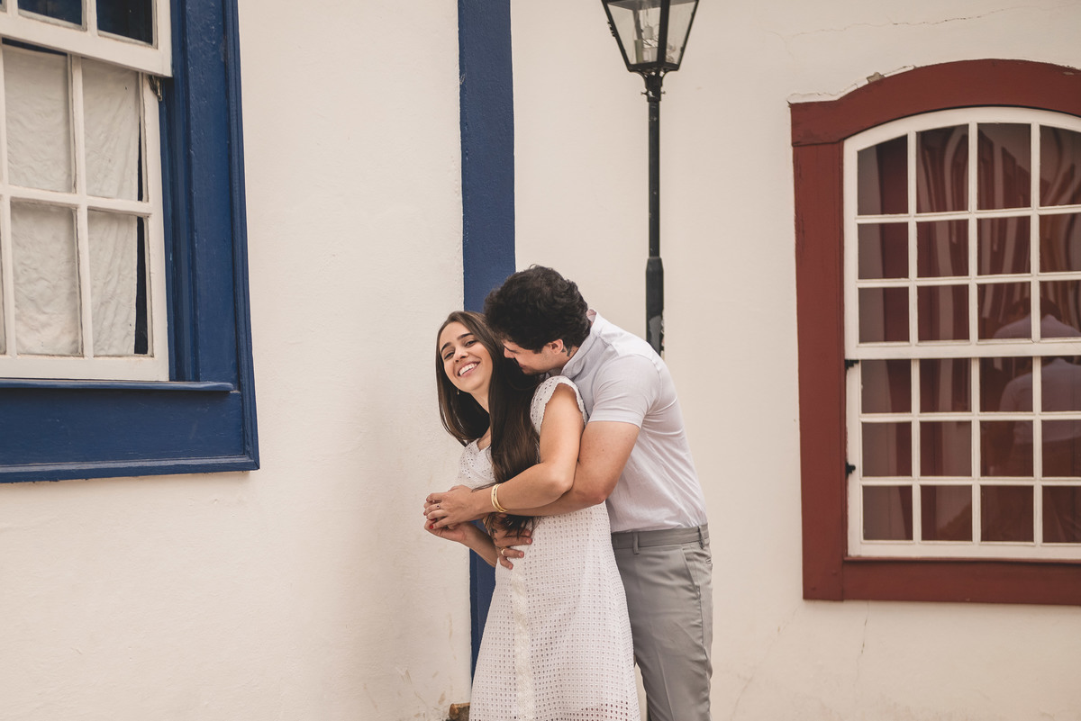 Ensaio de casal, inspirações de fotos de casal, foto em Tiradentes, Estúdio Marie, pedido de casamento, Estúdio Marie