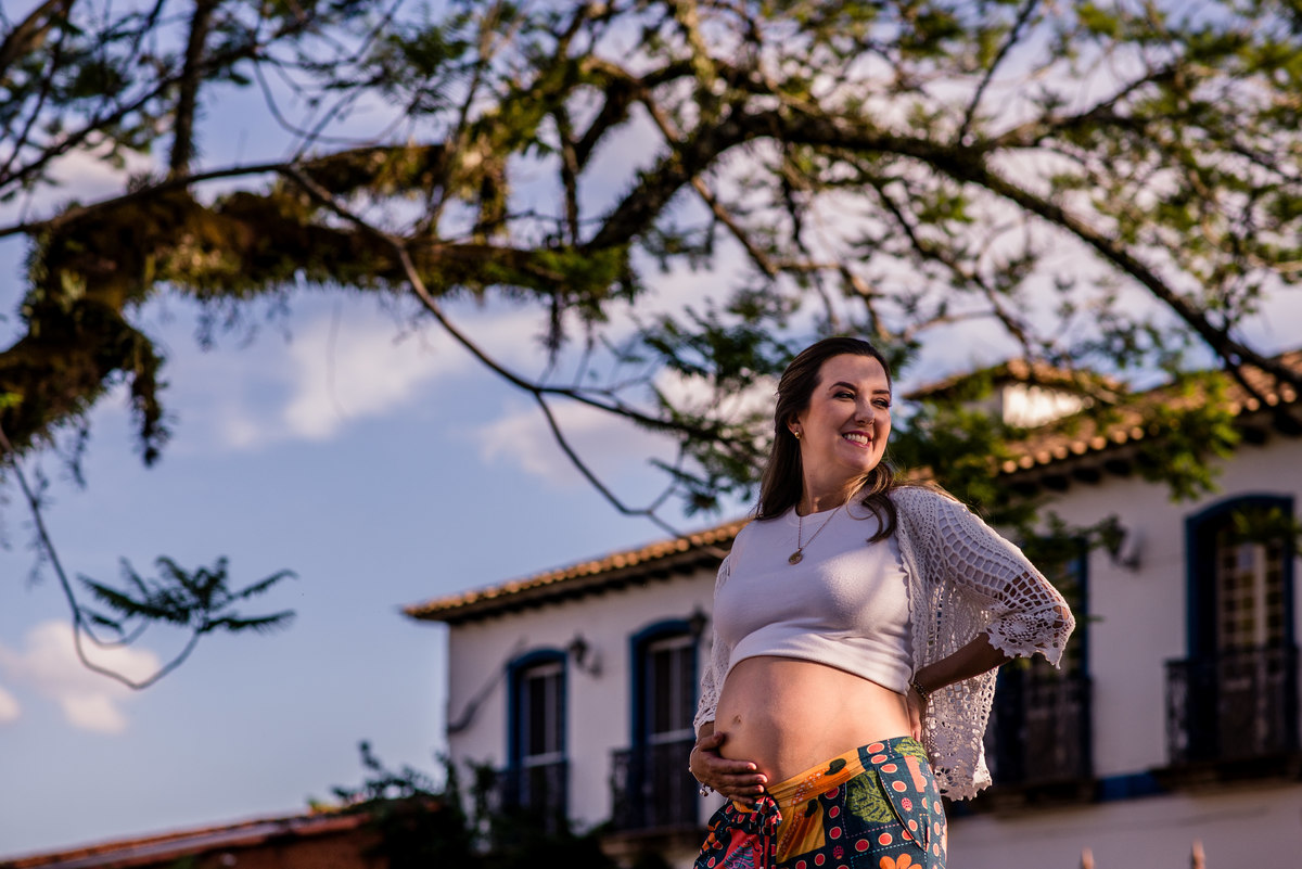 Ensaio gestante, inspirações fotos de grávida, fotografia de família, Estúdio Marie, Foto em Tiradentes, foto mãe e filho, ensaio ao ar livre