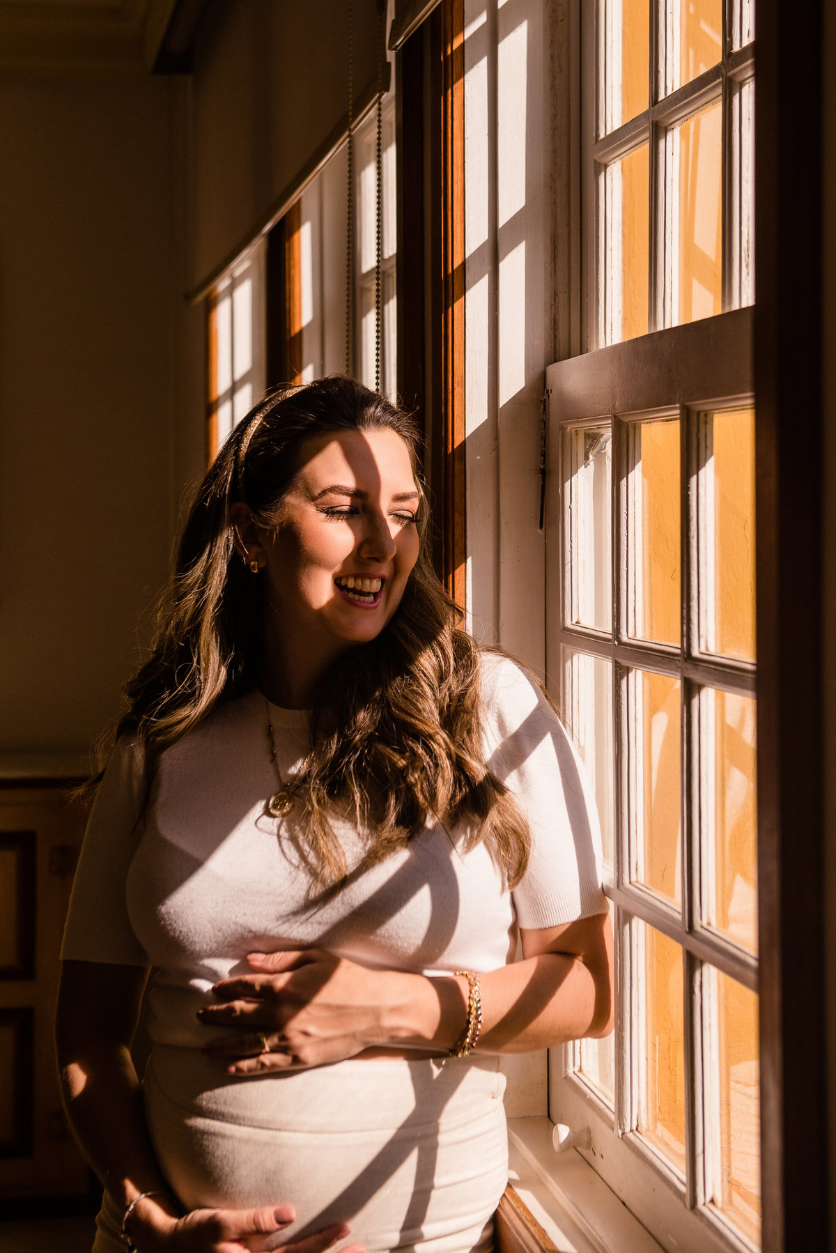 Ensaio gestante, inspirações fotos de grávida, fotografia de família, Estúdio Marie, Foto em Tiradentes, foto mãe e filho, ensaio ao ar livre