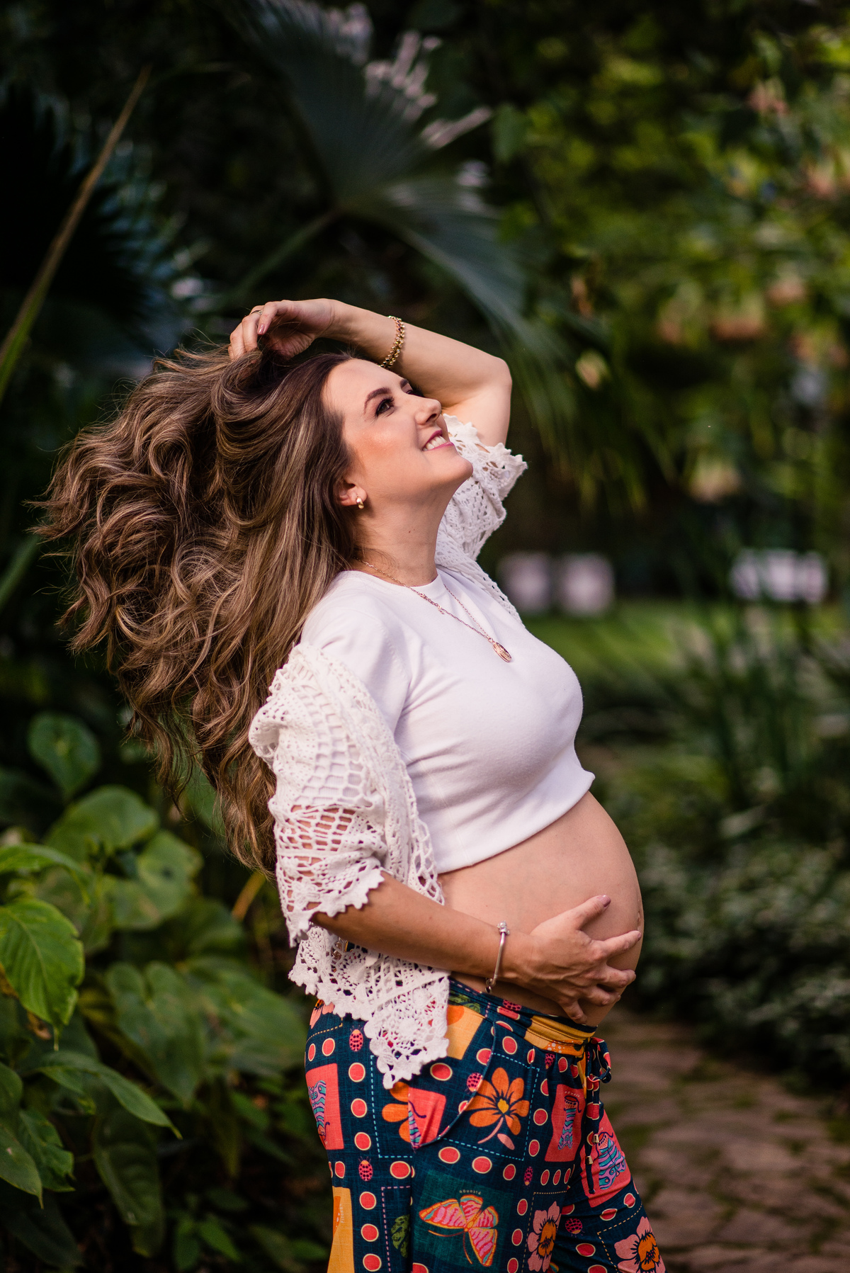 Ensaio gestante, inspirações fotos de grávida, fotografia de família, Estúdio Marie, Foto em Tiradentes, foto mãe e filho, ensaio ao ar livre