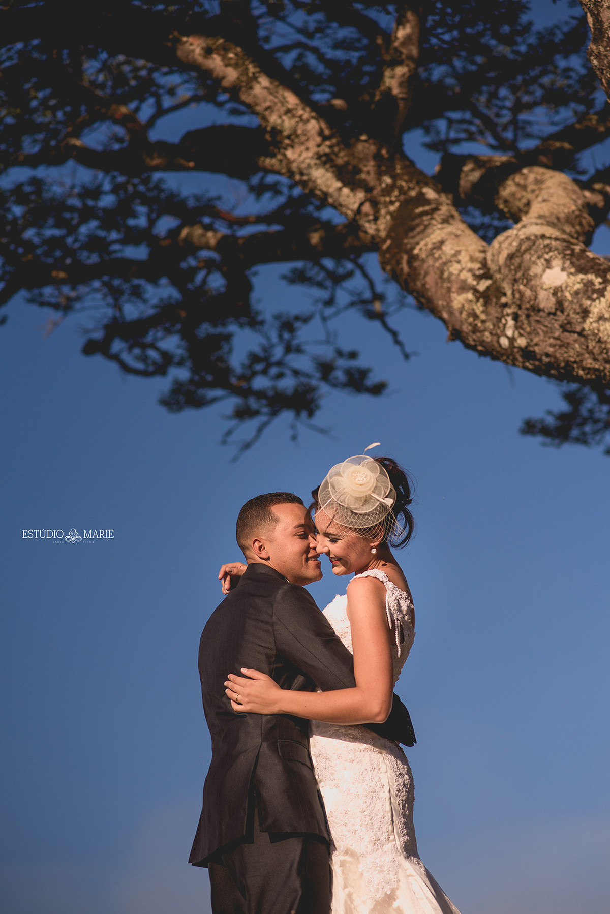 ensaio externo trash the dress serra do lenheiro sao joao del rei minas gerais