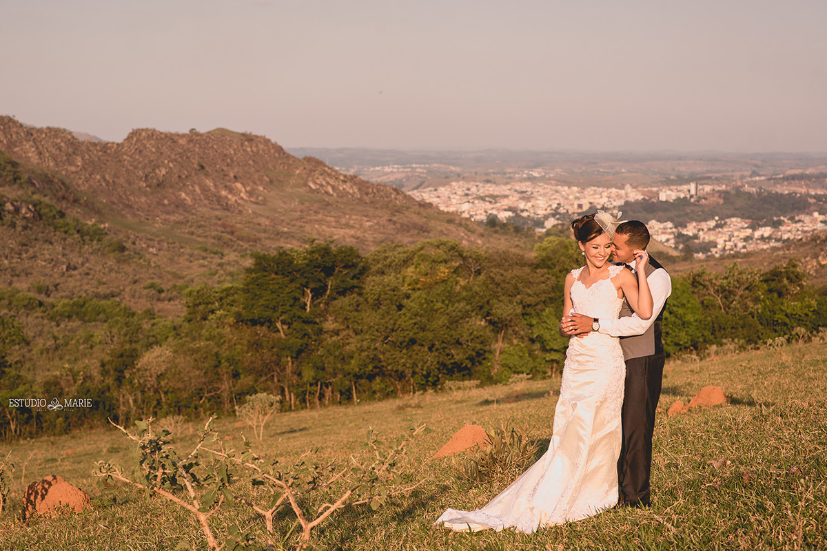 ensaio externo trash the dress serra do lenheiro sao joao del rei minas gerais