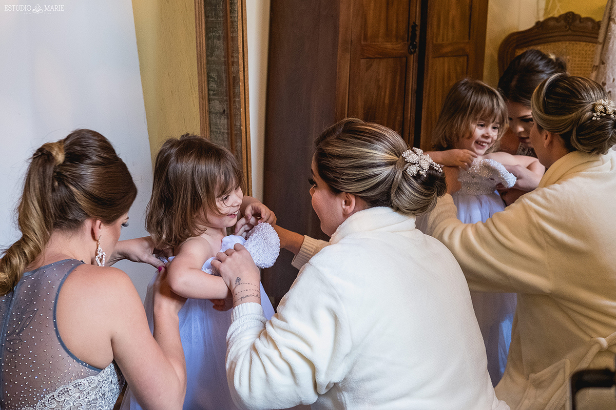 mini wedding casamento durante o dia casamento ao ar livre maria leopoldina salão requinte festas henrique ribas fotografia de casamento minas gerais filme wedding movie dia da noiva bruna bittar atelie