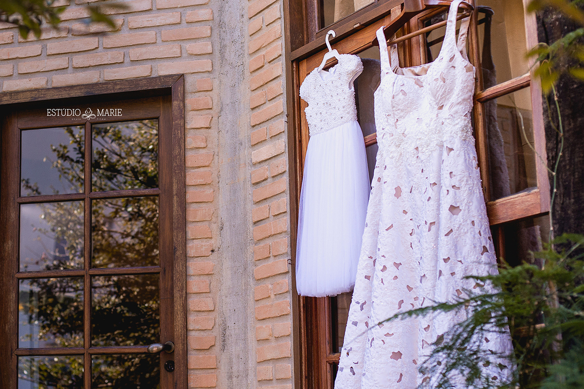 mini wedding casamento durante o dia casamento ao ar livre maria leopoldina salão requinte festas henrique ribas fotografia de casamento minas gerais filme wedding movie dia da noiva bruna bittar atelie