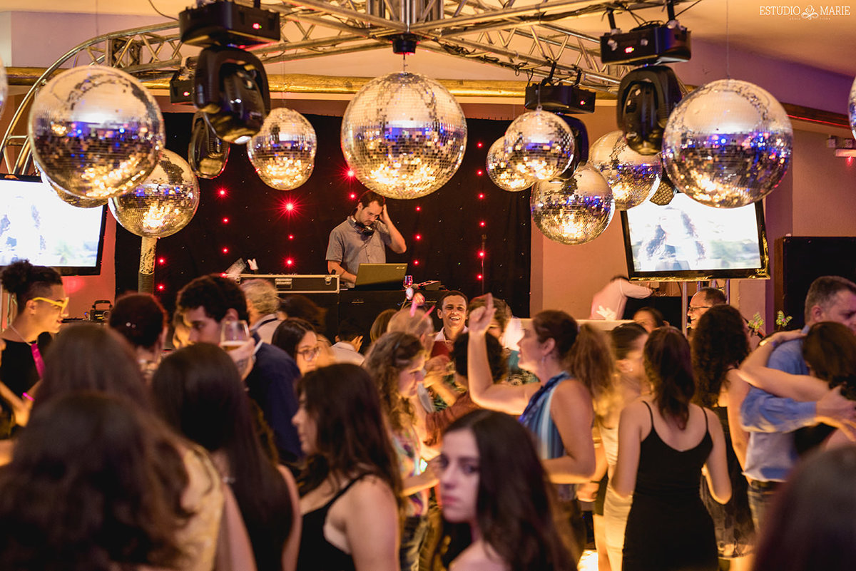 15 anos, festa debutante, decoração requinte, ensaio teen. fotografia de festa. sao joao del rei mg. estudio marie foto e filmes, fotografia de 15 anos, festa de 15 anos, baile debutante, athletic club