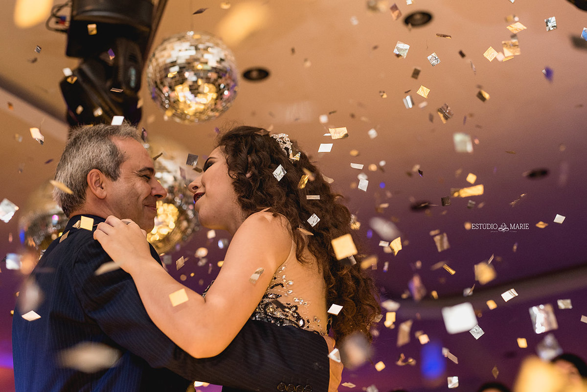 15 anos, festa debutante, decoração requinte, ensaio teen. fotografia de festa. sao joao del rei mg. estudio marie foto e filmes, fotografia de 15 anos, festa de 15 anos, baile debutante, athletic club