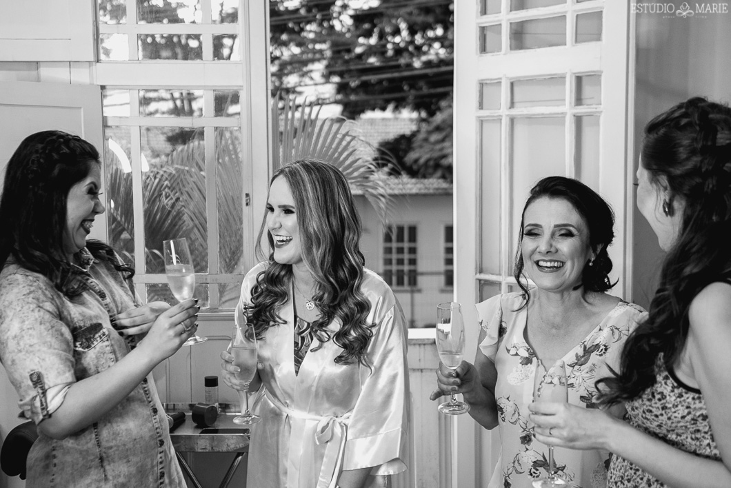 casamento, making noiva, estudio marie foto e filmes, VInha Maquiagem Show, sao joao del rei mg, destination wedding, igreja do carmo,  wedding dress, inspiration photographers, casamento do ano, wedding day pousada estação do trem