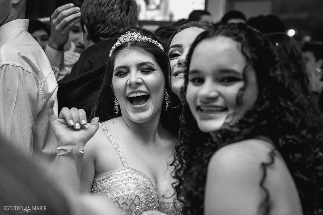 15 anos, festa debutante, decoração requinte, ensaio teen. fotografia de festa. sao joao del rei mg. estudio marie foto e filmes, fotografia de 15 anos, festa de 15 anos, baile debutante, athletic club