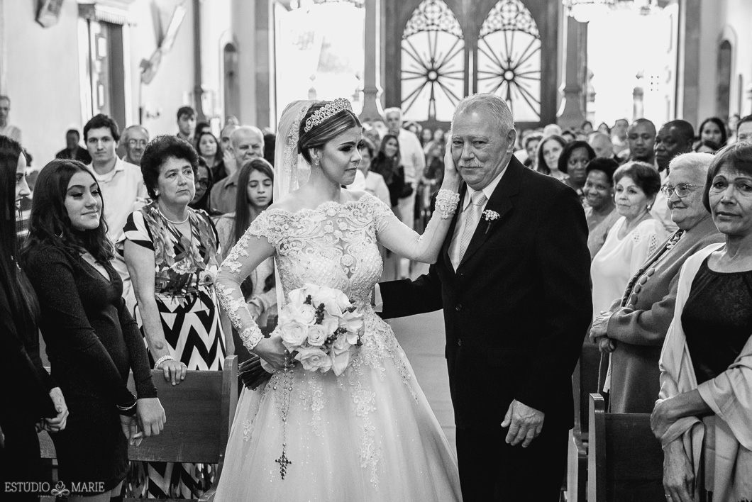 casamento, making noiva, estudio marie foto e filmes, Kdu Assessoria Cerimonial, sao joao del rei mg, destination wedding, igreja do pilar,  wedding dress, inspiration photographers, casamento do ano, wedding day, centro historico, photography