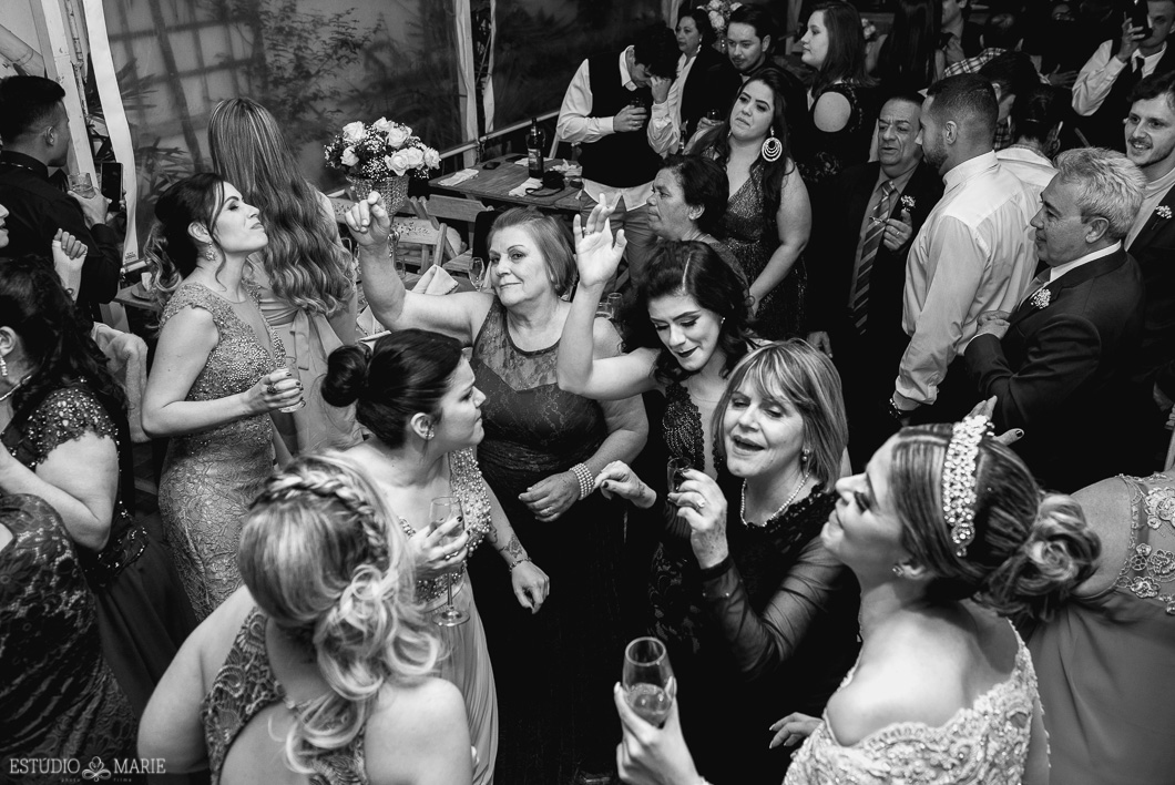 casamento, making noiva, estudio marie foto e filmes, Kdu Assessoria Cerimonial, sao joao del rei mg, destination wedding, igreja do pilar,  wedding dress, inspiration photographers, casamento do ano, wedding day, centro historico, photography