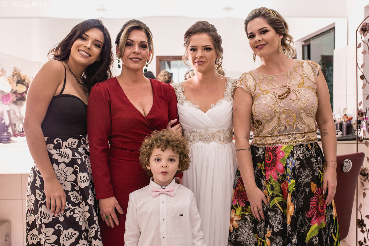 casamento, making noiva, estudio marie foto e filmes, b capelli, sao joao del rei mg, destination wedding, wedding dress, inspiration photographers, casamento do ano, wedding day, espaço festas pombal, casar ao ar livre , casamento entardecer, dj nilo