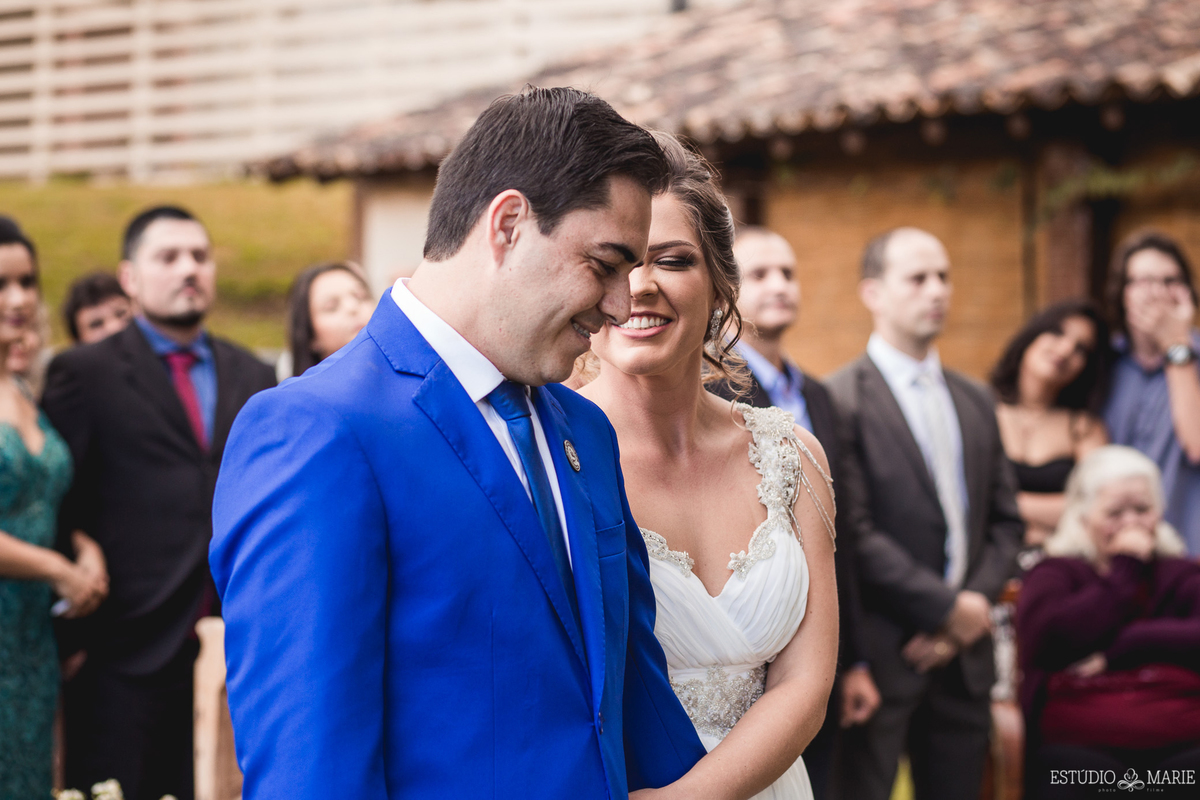 casamento, making noiva, estudio marie foto e filmes, b capelli, sao joao del rei mg, destination wedding, wedding dress, inspiration photographers, casamento do ano, wedding day, espaço festas pombal, casar ao ar livre , casamento entardecer, dj nilo